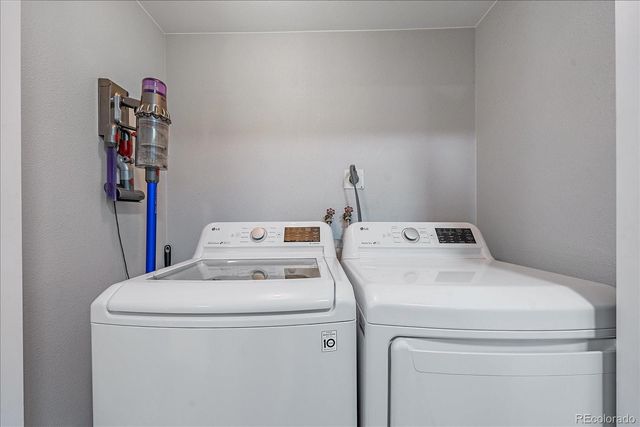 7865 E Mississippi Avenue 1006, Denver, CO 80247