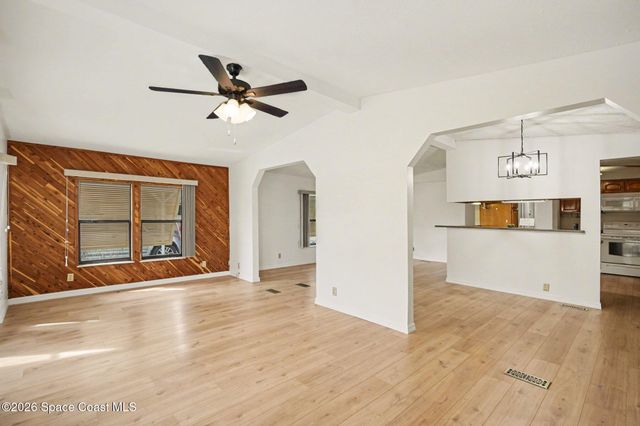 924 Dogwood Drive, Barefoot Bay, FL 32976