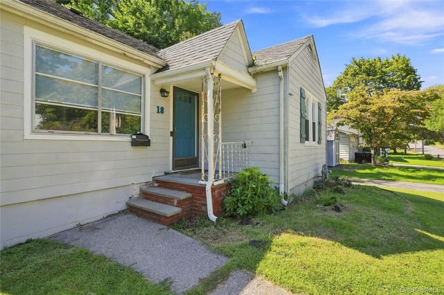 18 Underhill Avenue, Poughkeepsie, NY 12601