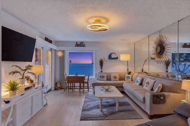 7400 SUNSHINE SKYWAY LANE S 126, St Petersburg, FL 33711