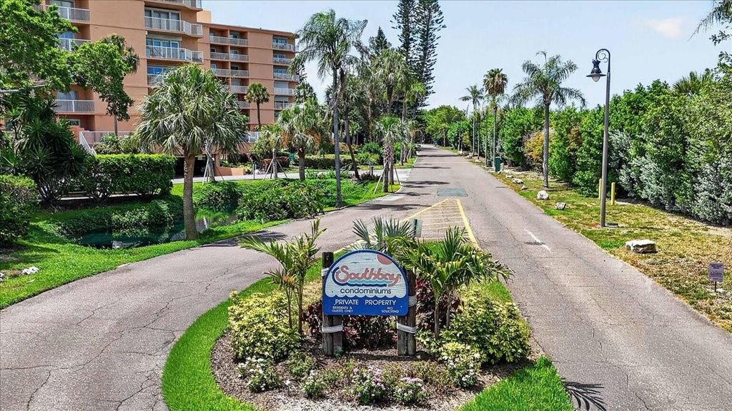 7400 SUNSHINE SKYWAY LANE S 126, St Petersburg, FL 33711