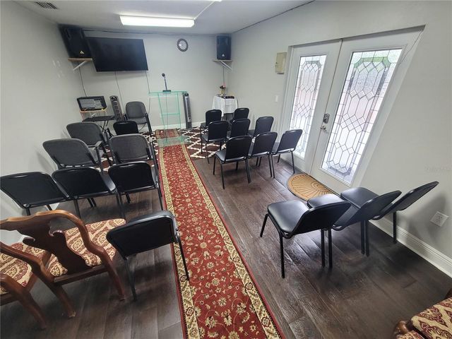 713 LITHIA PINECREST ROAD, Brandon, FL 33511