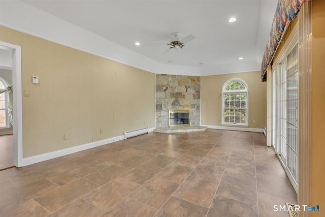 21 Hidden Pond Drive, Watertown, CT 06795