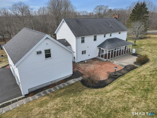 21 Hidden Pond Drive, Watertown, CT 06795