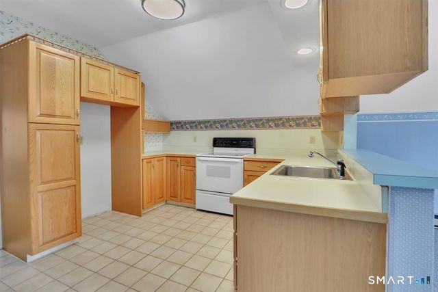 21 Hidden Pond Drive, Watertown, CT 06795