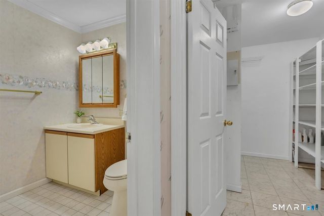 21 Hidden Pond Drive, Watertown, CT 06795