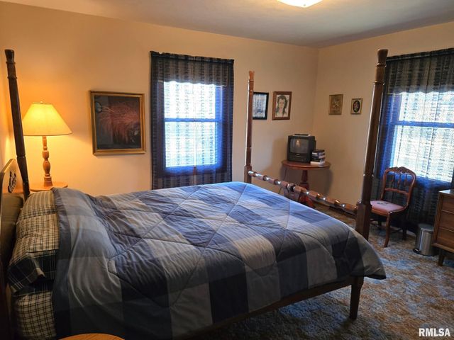 1 WILDWOOD Court, Pekin, IL 61554