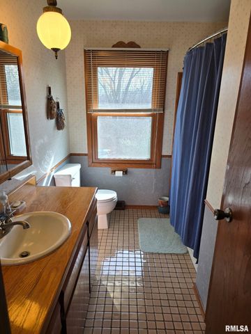 1 WILDWOOD Court, Pekin, IL 61554