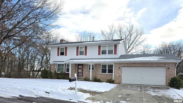 1 WILDWOOD Court, Pekin, IL 61554