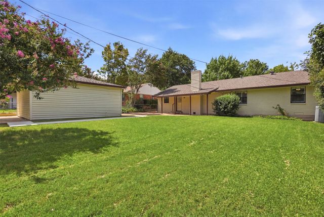 706 Peach Tree Lane, Garland, TX 75041
