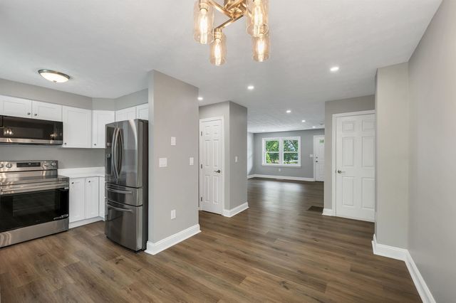 48 Cadogan Way, Nashua, NH 03062
