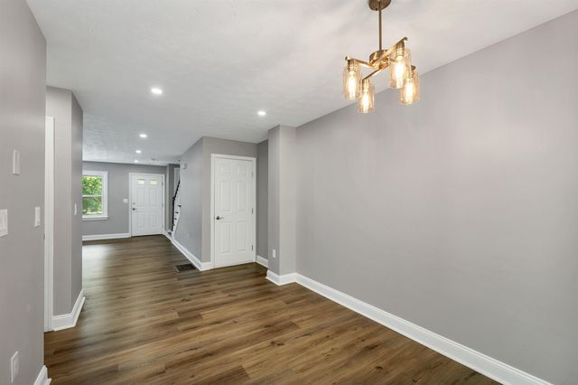 48 Cadogan Way, Nashua, NH 03062