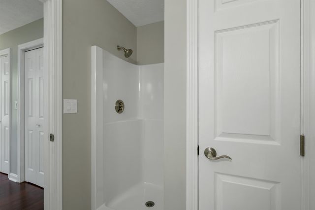 48 Cadogan Way, Nashua, NH 03062