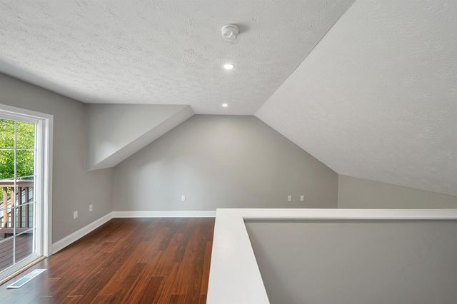 48 Cadogan Way, Nashua, NH 03062