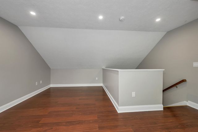 48 Cadogan Way, Nashua, NH 03062