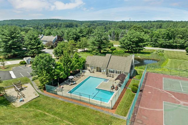 48 Cadogan Way, Nashua, NH 03062