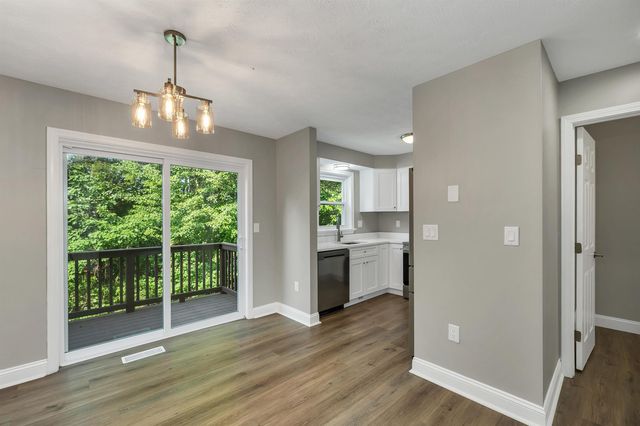 48 Cadogan Way, Nashua, NH 03062