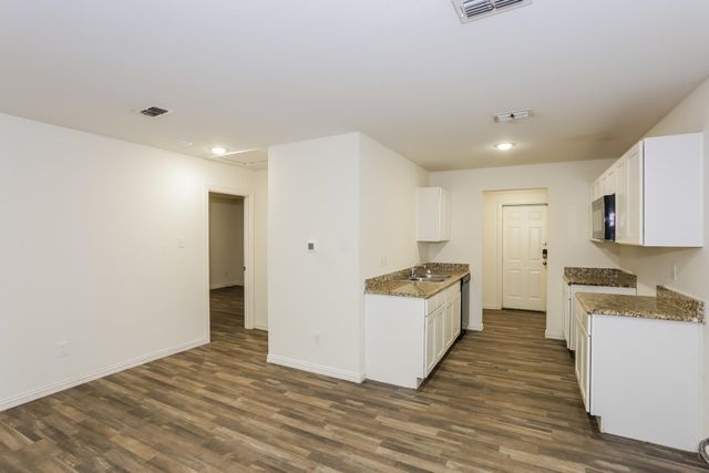 1123 Chappell, Longview, TX 75602