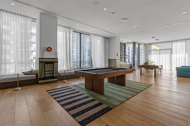 11 NE 6 St 407, Miami, FL 33132