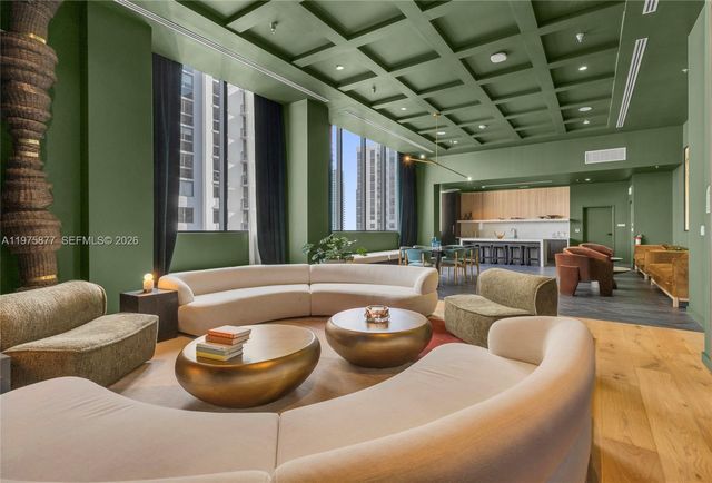 11 NE 6 St 407, Miami, FL 33132