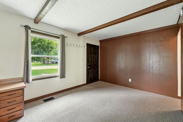 1805 Marvale Avenue SE, Rochester, MN 55904