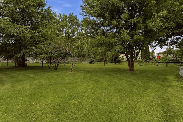 1805 Marvale Avenue SE, Rochester, MN 55904