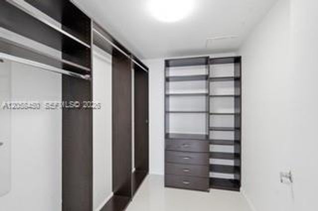 465 Brickell Avenue 3202, Miami, FL 33131