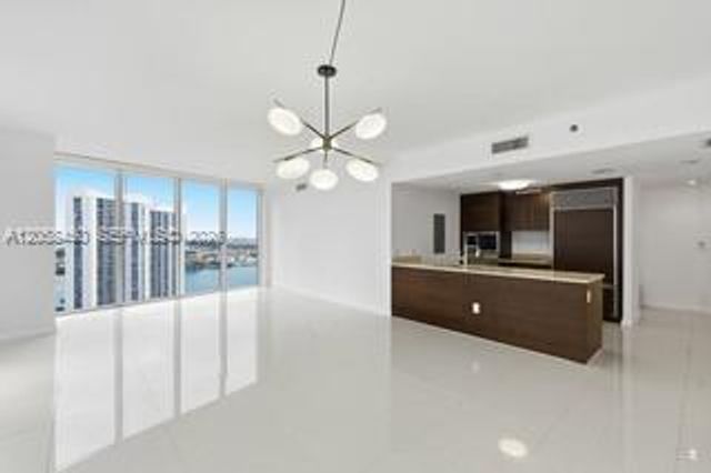 465 Brickell Avenue 3202, Miami, FL 33131