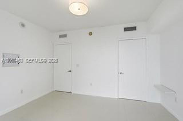 465 Brickell Avenue 3202, Miami, FL 33131