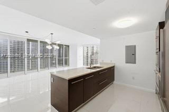 465 Brickell Avenue 3202, Miami, FL 33131