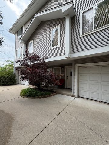425 S Harvey Avenue E, Oak Park, IL 60302