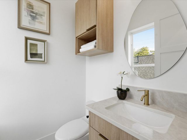 1517 Mckee Street, Houston, TX 77009