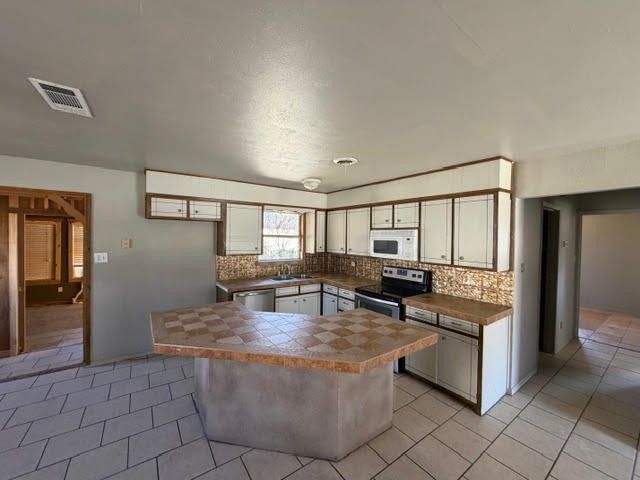 1101 Sierra Vista, Granbury, TX 76048