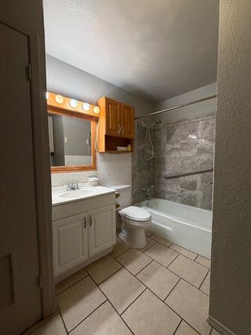 1101 Sierra Vista, Granbury, TX 76048