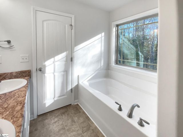 190 Tiara Ridge Lane, Duncan, SC 29334