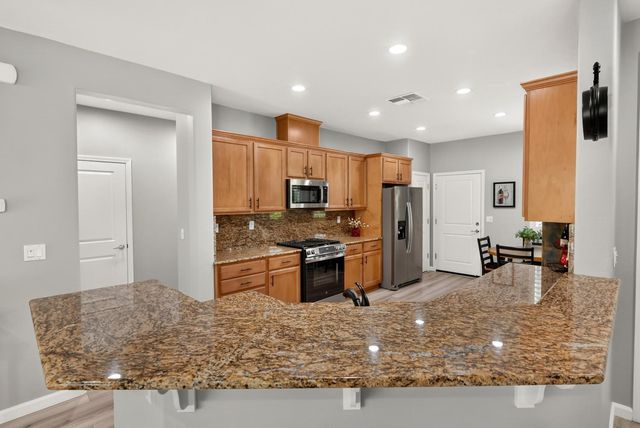 9935 Kennet Way, Elk Grove, CA 95757