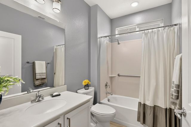 9935 Kennet Way, Elk Grove, CA 95757
