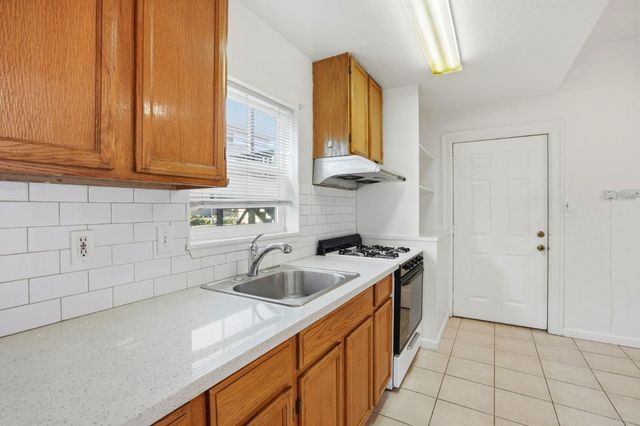 603 Madison Street, Oakland, CA 94607