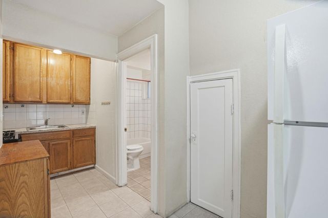 603 Madison Street, Oakland, CA 94607