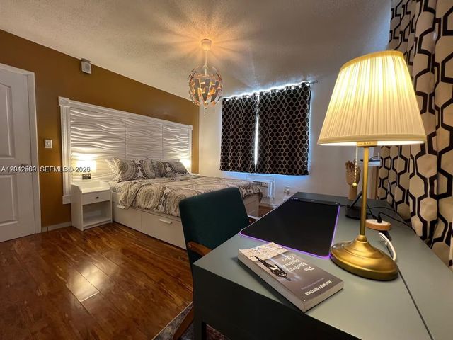 713 Collins Avenue 39, Miami Beach, FL 33139