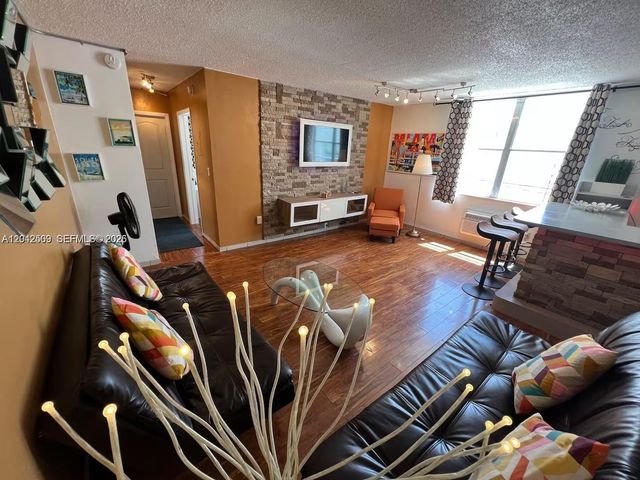 713 Collins Avenue 39, Miami Beach, FL 33139