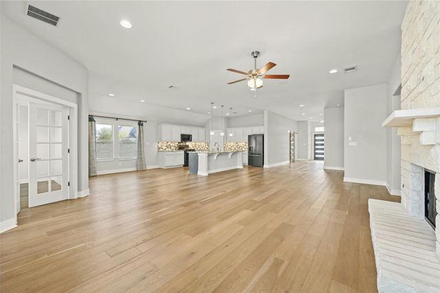 20420 Crested Caracara LN, Pflugerville, TX 78660