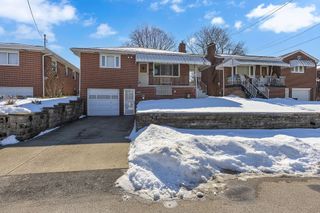 2013 Davidson St, Aliquippa, PA 15001