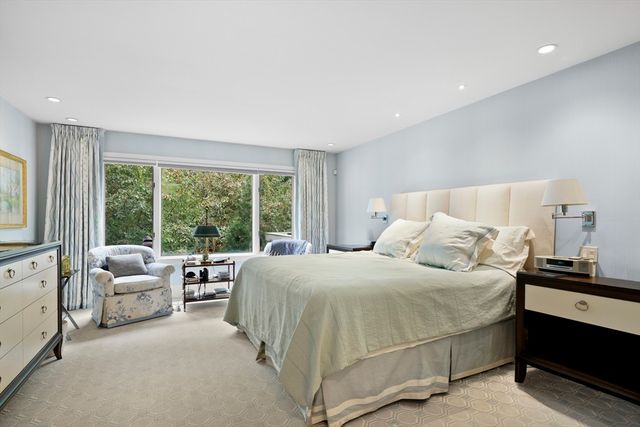 207 Nahanton Street 207, Newton, MA 02459