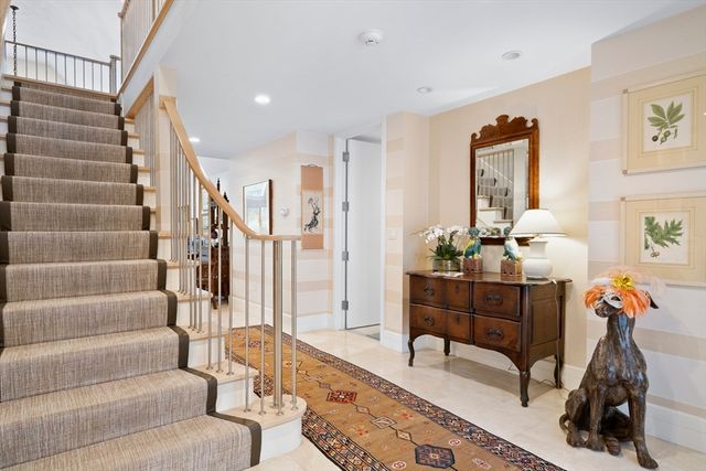 207 Nahanton Street 207, Newton, MA 02459