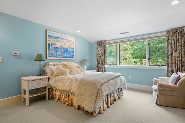 207 Nahanton Street 207, Newton, MA 02459