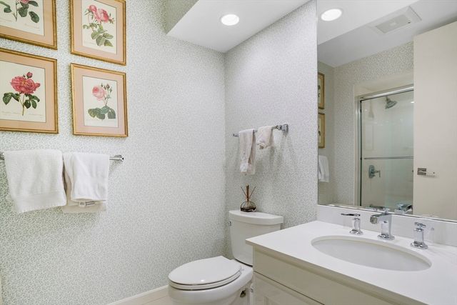 207 Nahanton Street 207, Newton, MA 02459