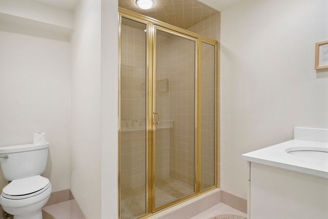 207 Nahanton Street 207, Newton, MA 02459