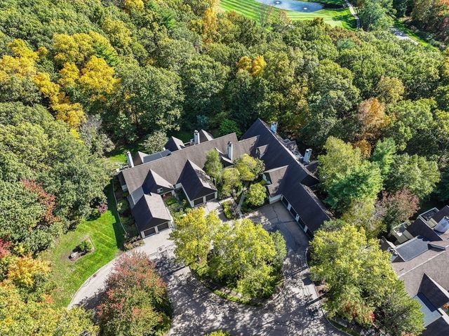 207 Nahanton Street 207, Newton, MA 02459