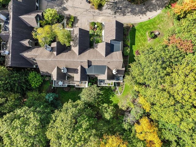 207 Nahanton Street 207, Newton, MA 02459